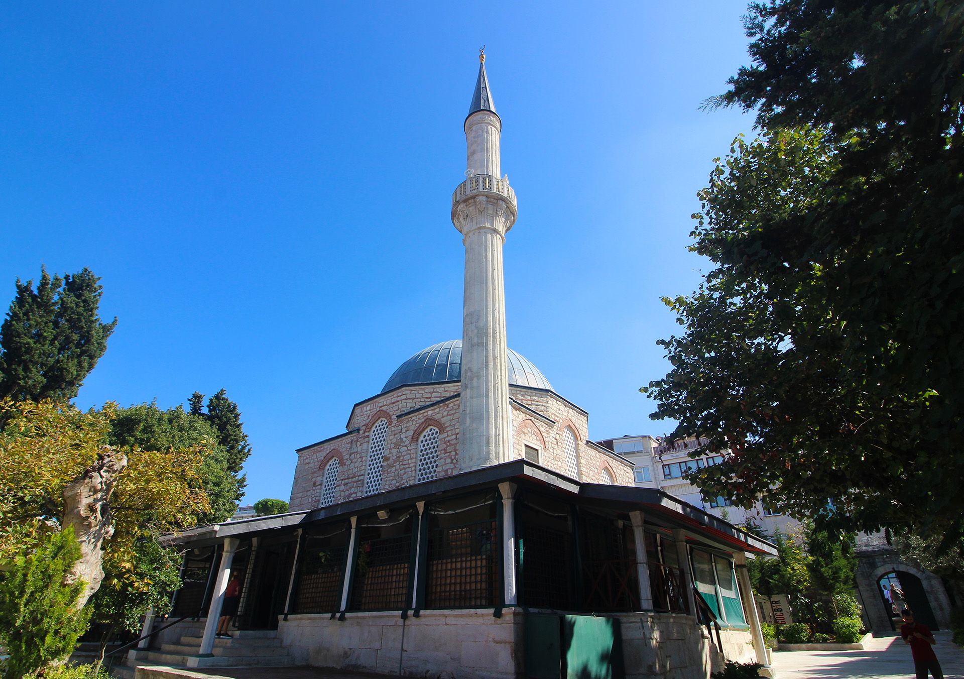ÇİNİLİ CAMİİ