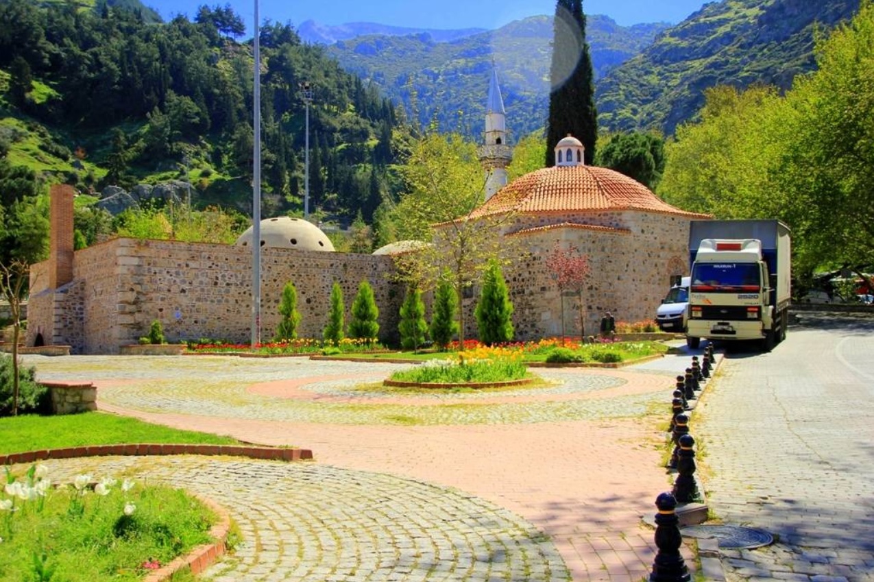 MANİSA GÜLGÜN HATUN HAMAMI