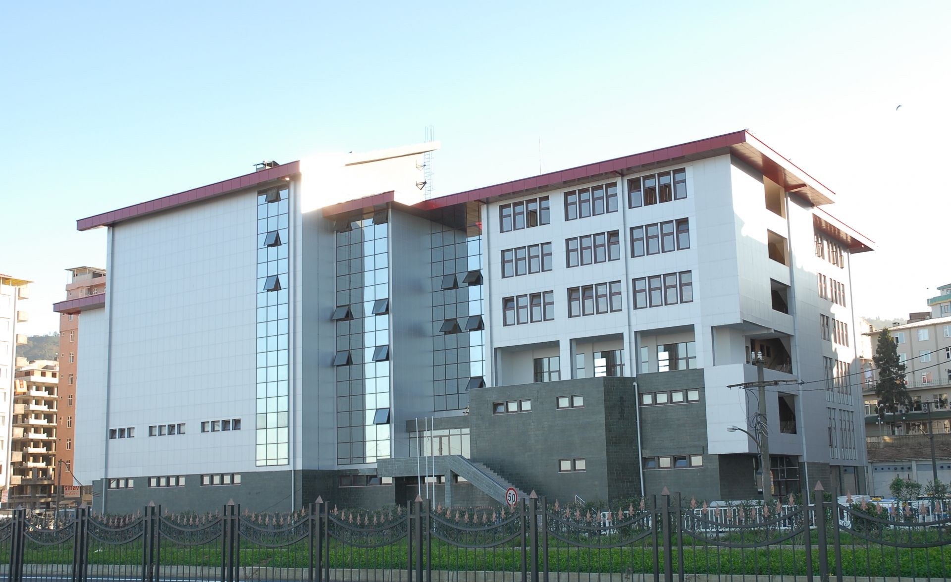 RİZE İSMAİL KAHRAMAN KÜLTÜR MERKEZİ